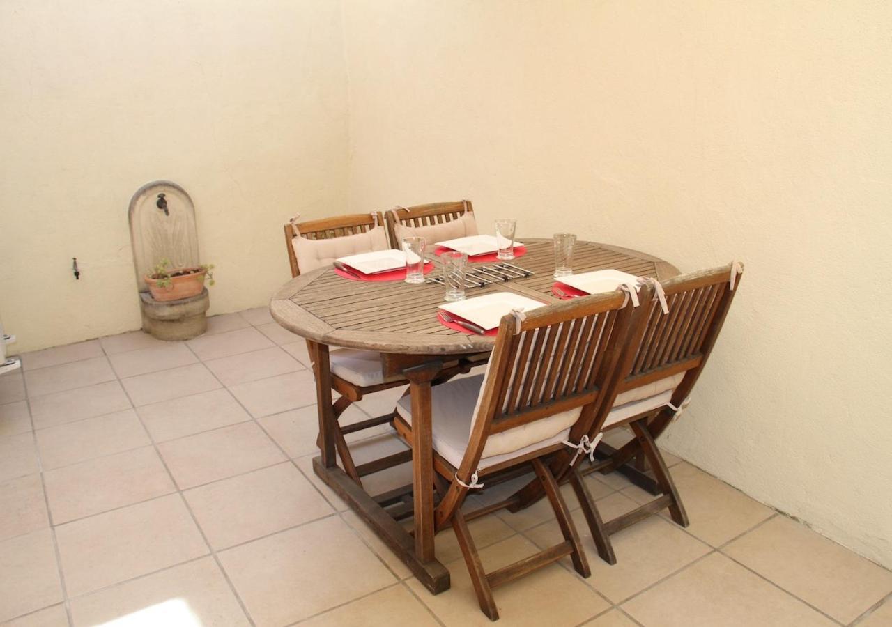 Agreable Maison De Ville Eyragues Zewnętrze zdjęcie